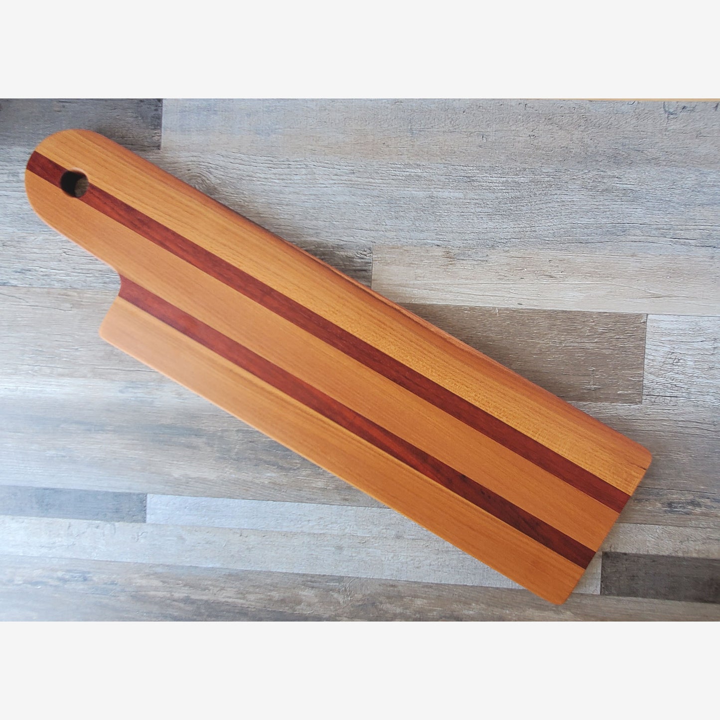 Summer Edge Grain Cutting Board